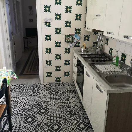 Casa Marina بيت للعطل *